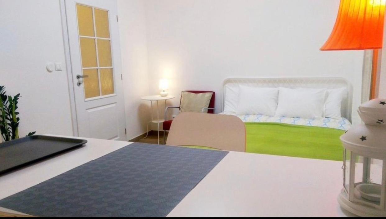 Aparthotel Square Prague 1 Bagian luar foto